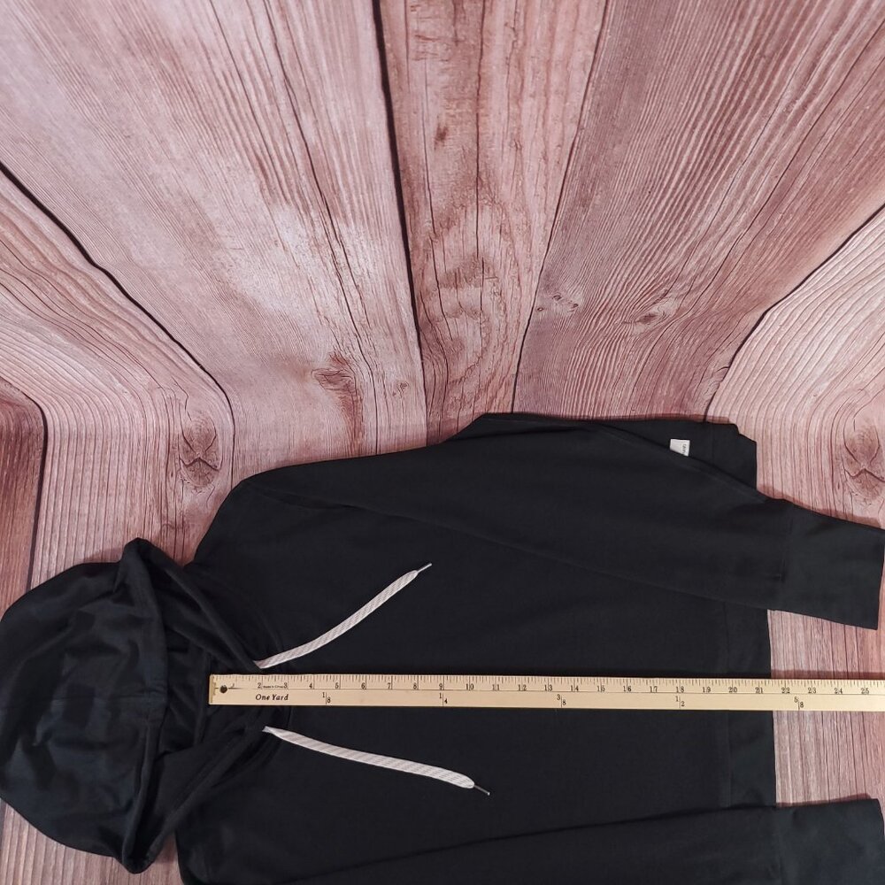 Vuori Black Hoodie with White Drawstrings - Picture 12 of 12